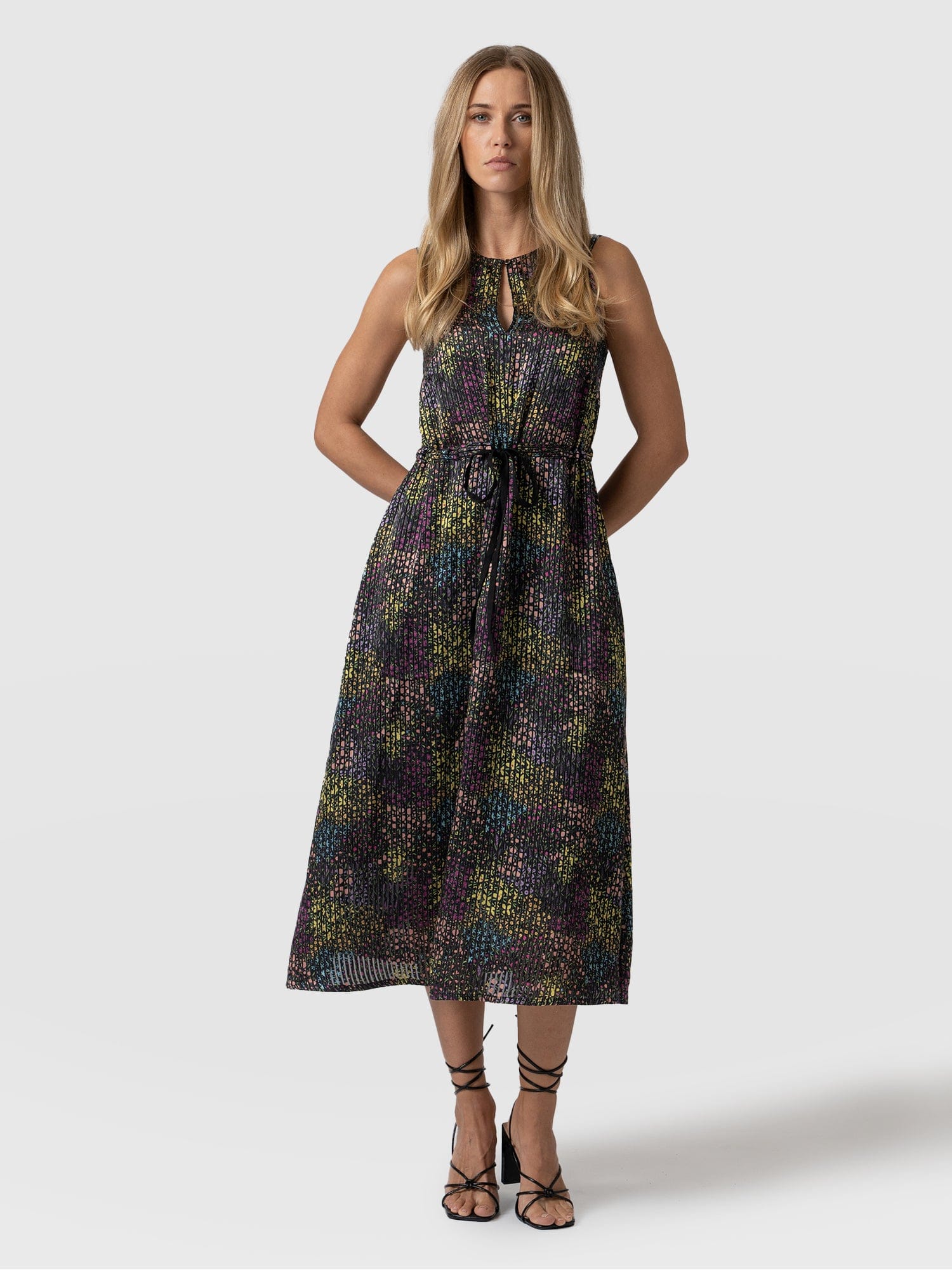 Jodi Cinched Waist Dress Ditsy Floral Burnout - Women's Dresses | Saint + Sofia® EU